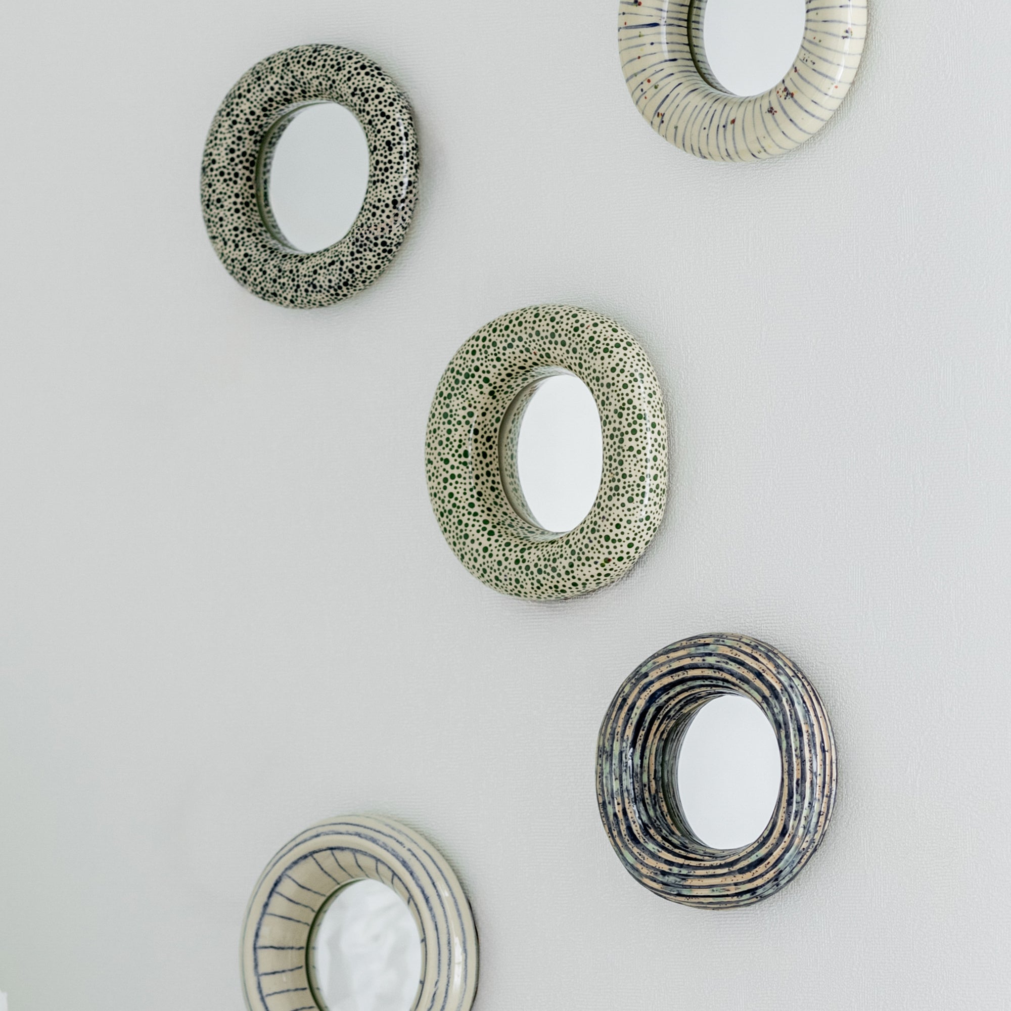Set of ceramic decorative wall mirrors 